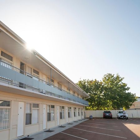Bunbury Motel And Apartments Екстериор снимка
