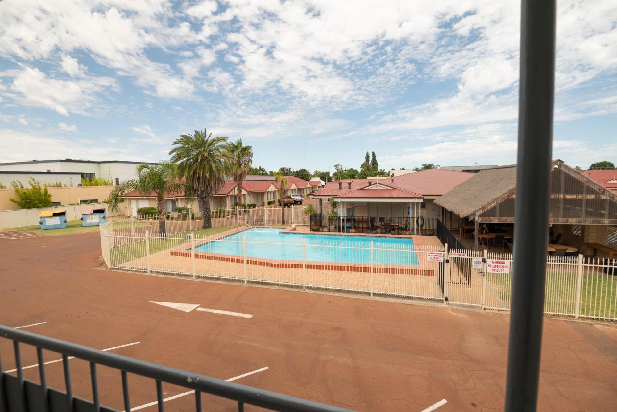 Bunbury Motel And Apartments Екстериор снимка