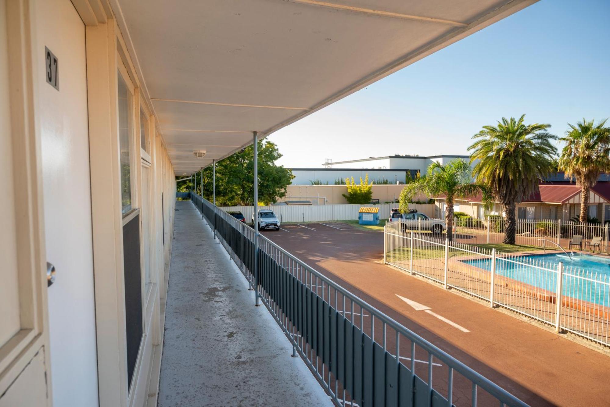Bunbury Motel And Apartments Екстериор снимка