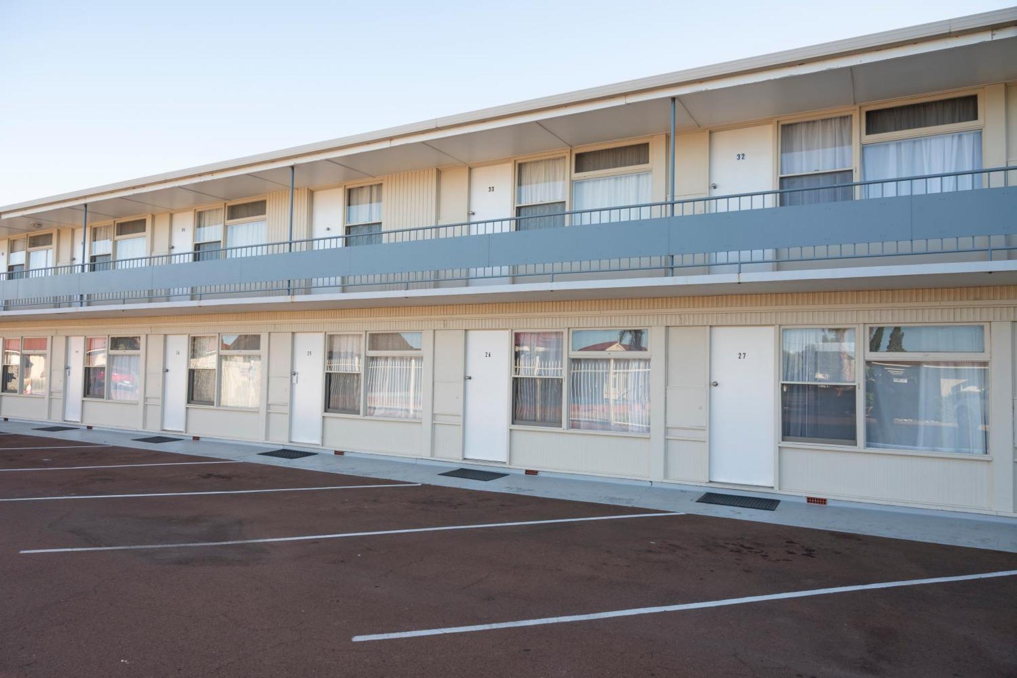 Bunbury Motel And Apartments Екстериор снимка