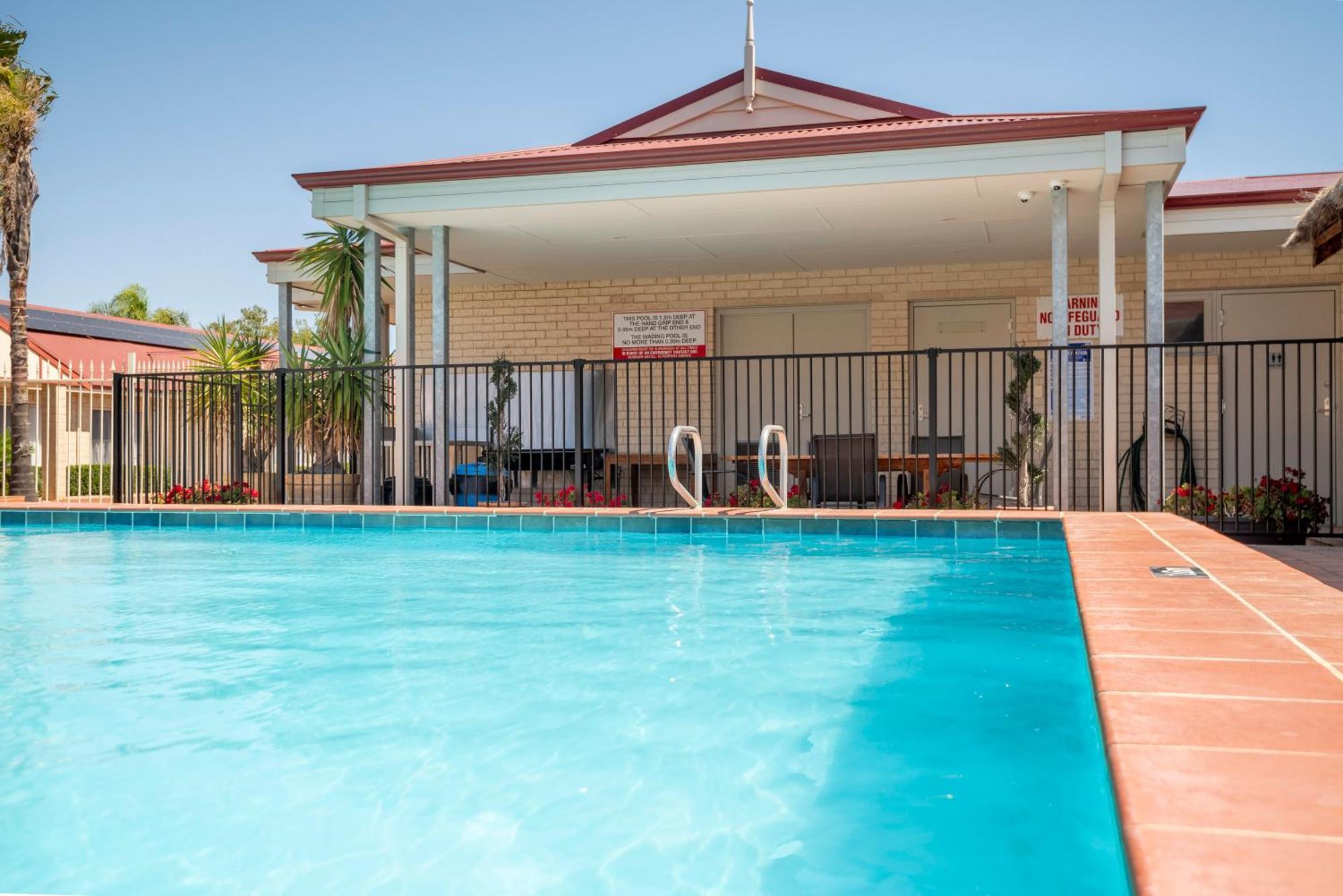 Bunbury Motel And Apartments Екстериор снимка