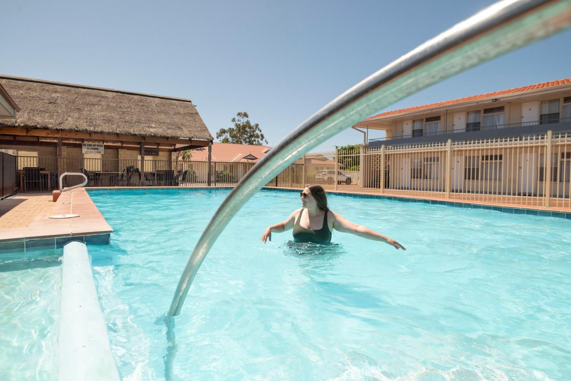 Bunbury Motel And Apartments Екстериор снимка