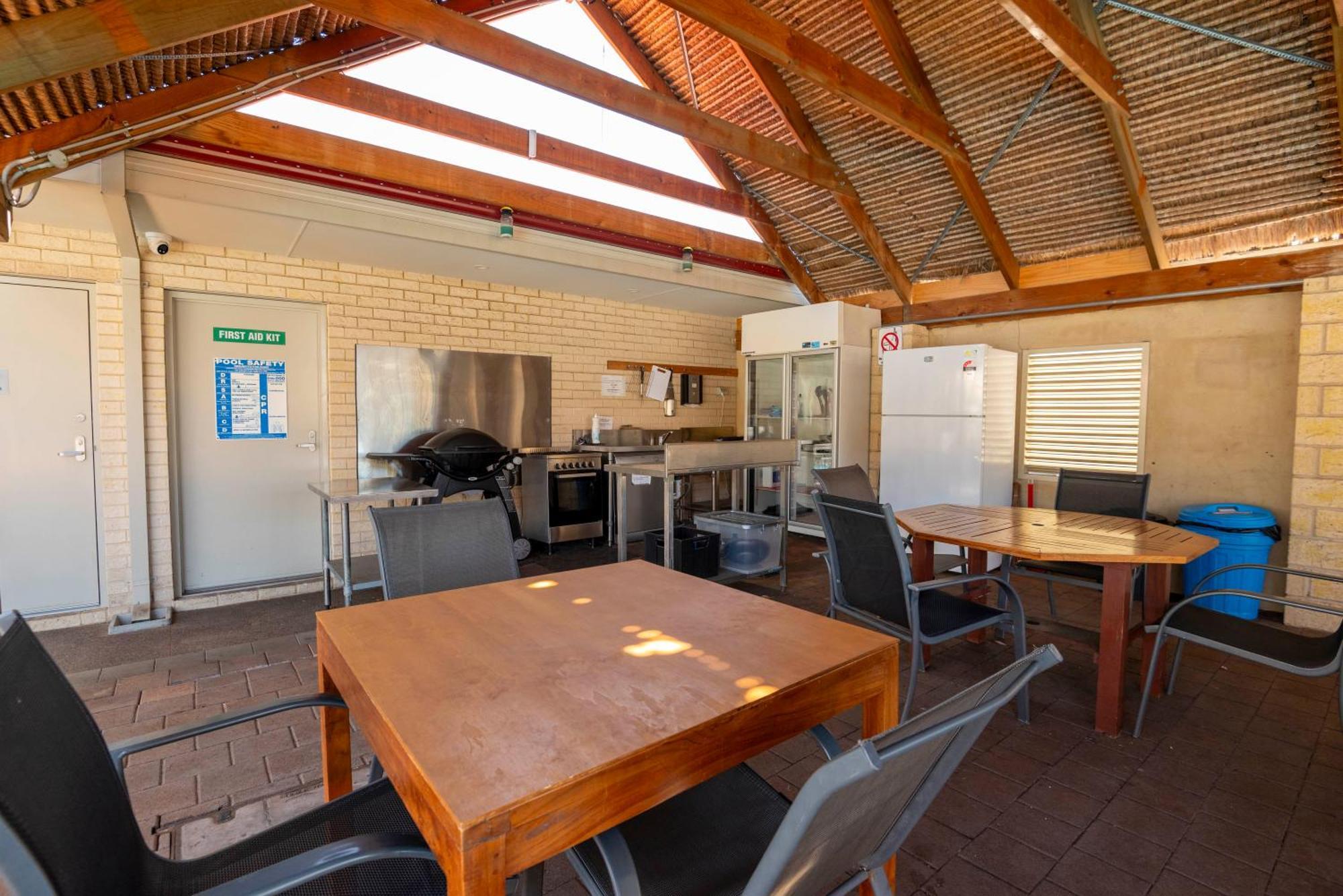Bunbury Motel And Apartments Екстериор снимка