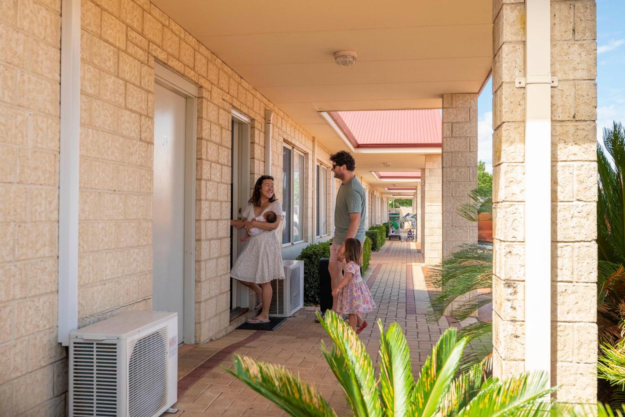 Bunbury Motel And Apartments Екстериор снимка