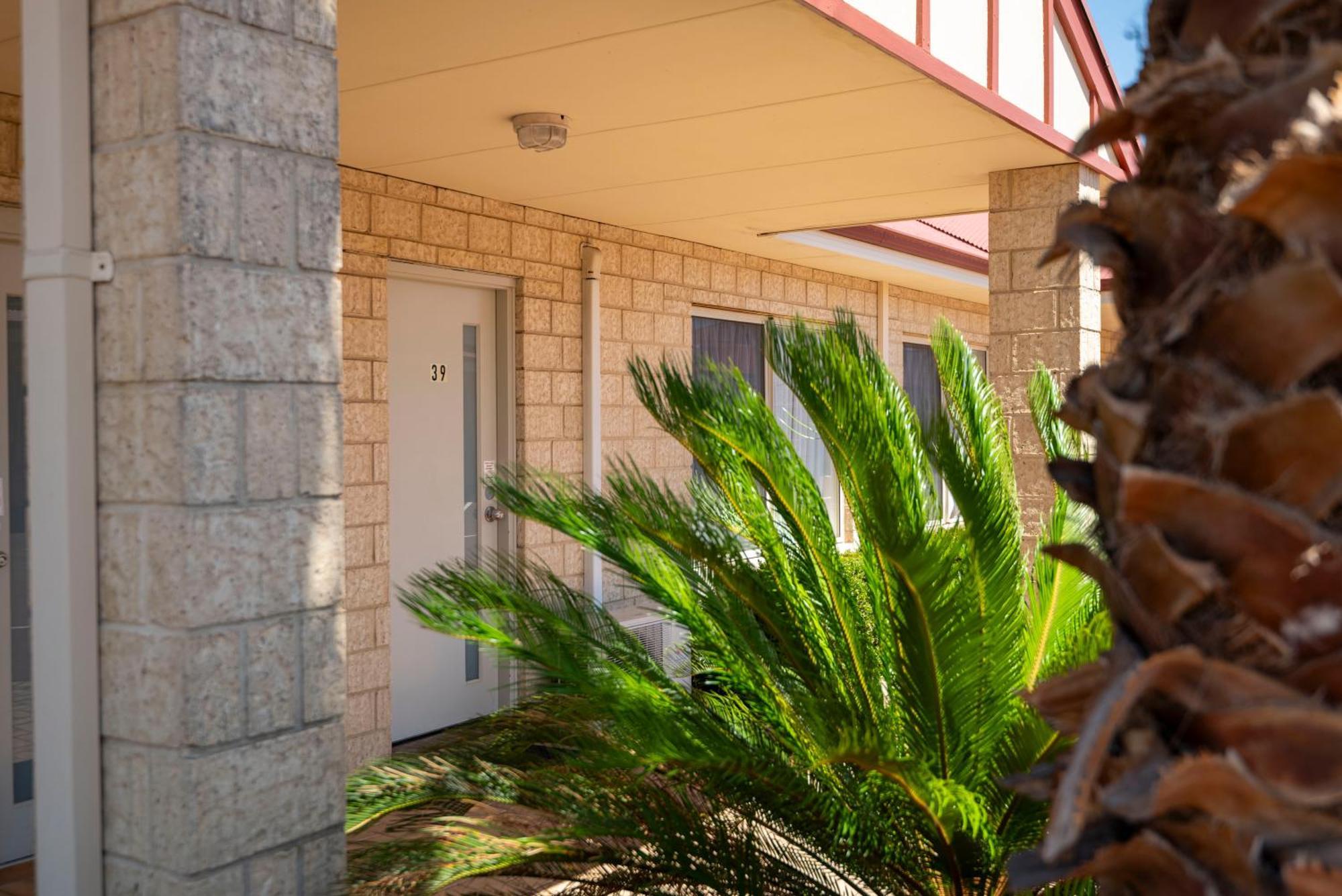 Bunbury Motel And Apartments Екстериор снимка
