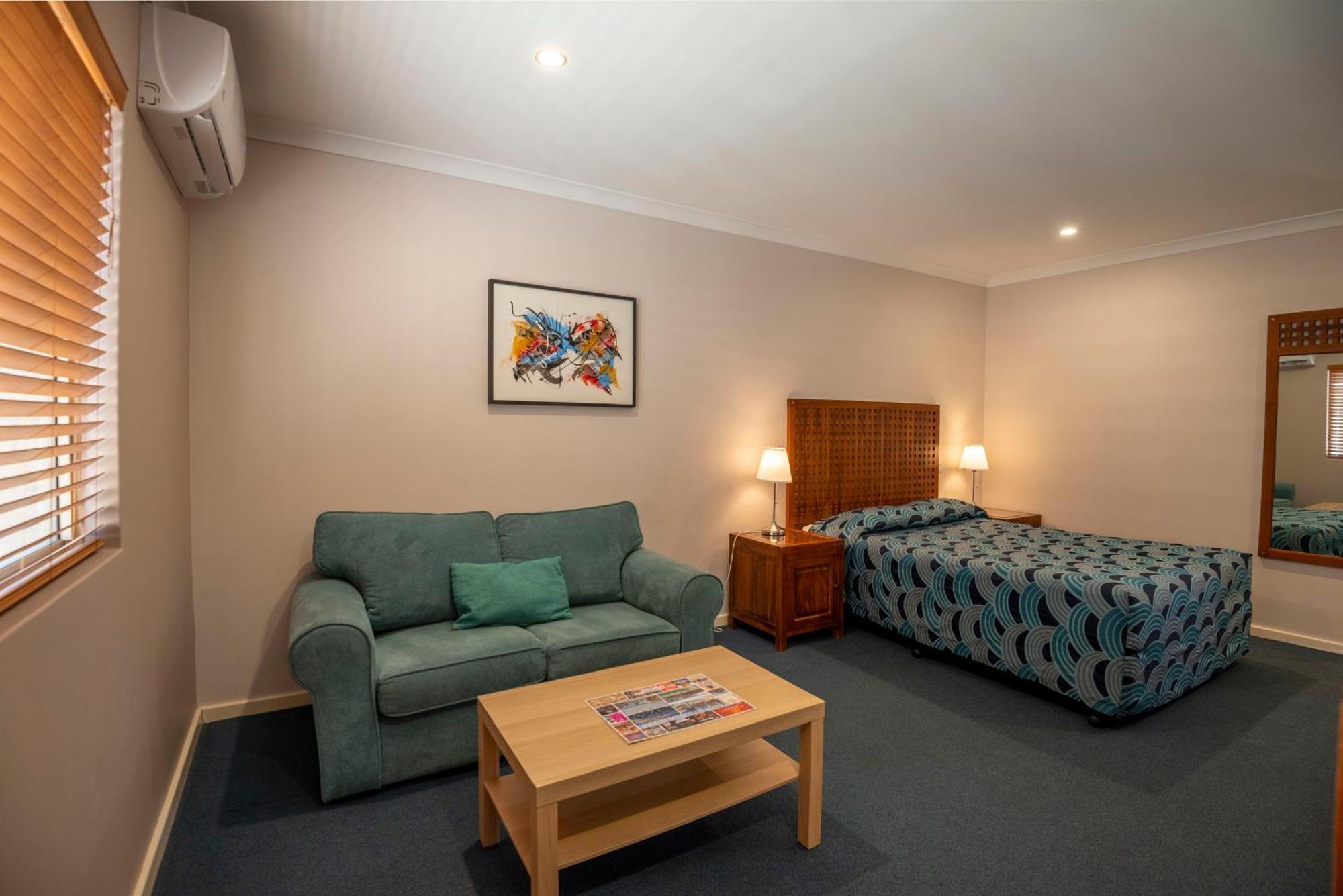 Bunbury Motel And Apartments Екстериор снимка