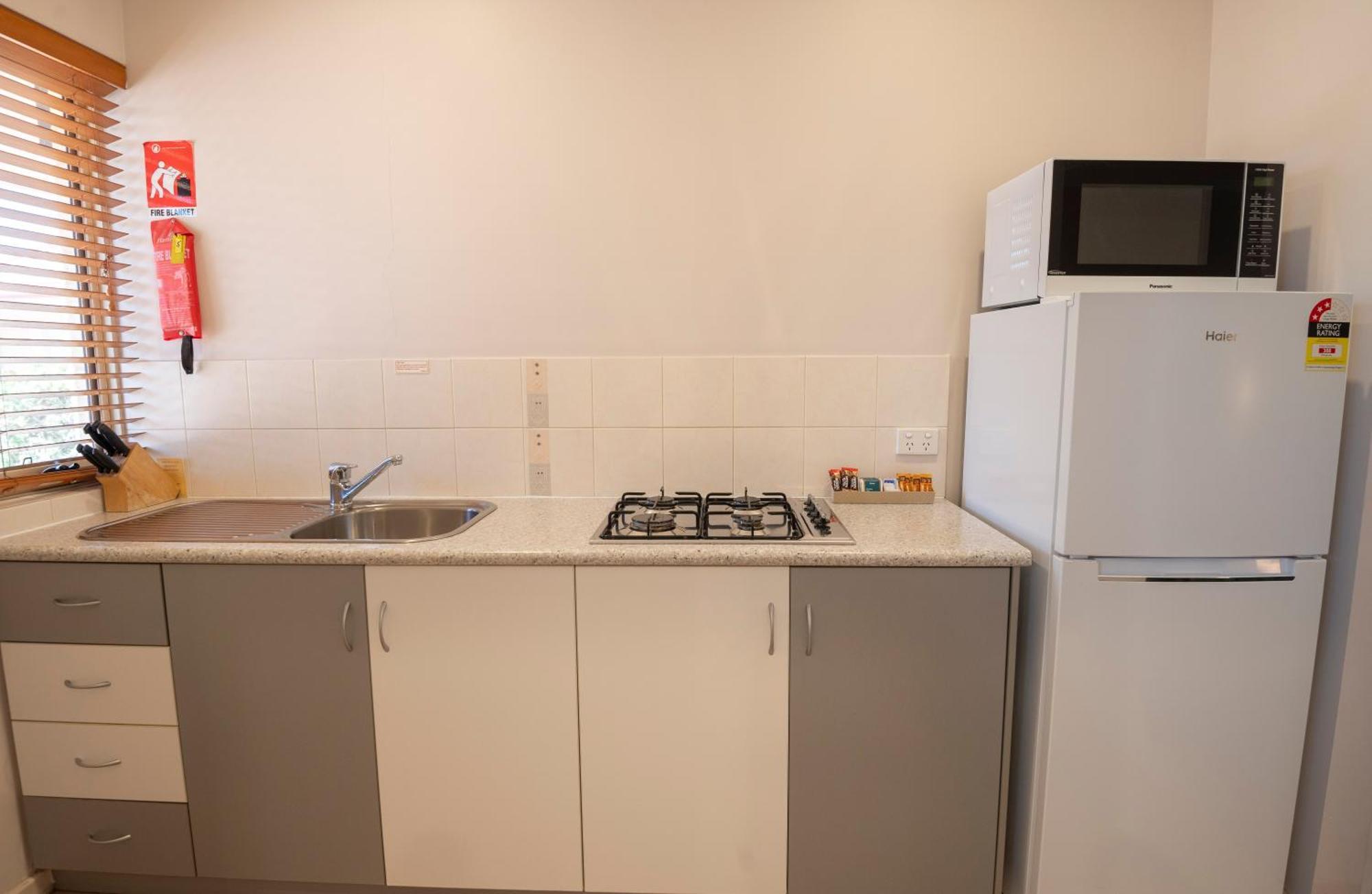 Bunbury Motel And Apartments Екстериор снимка